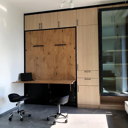 Grzybowska 37 * Varšava